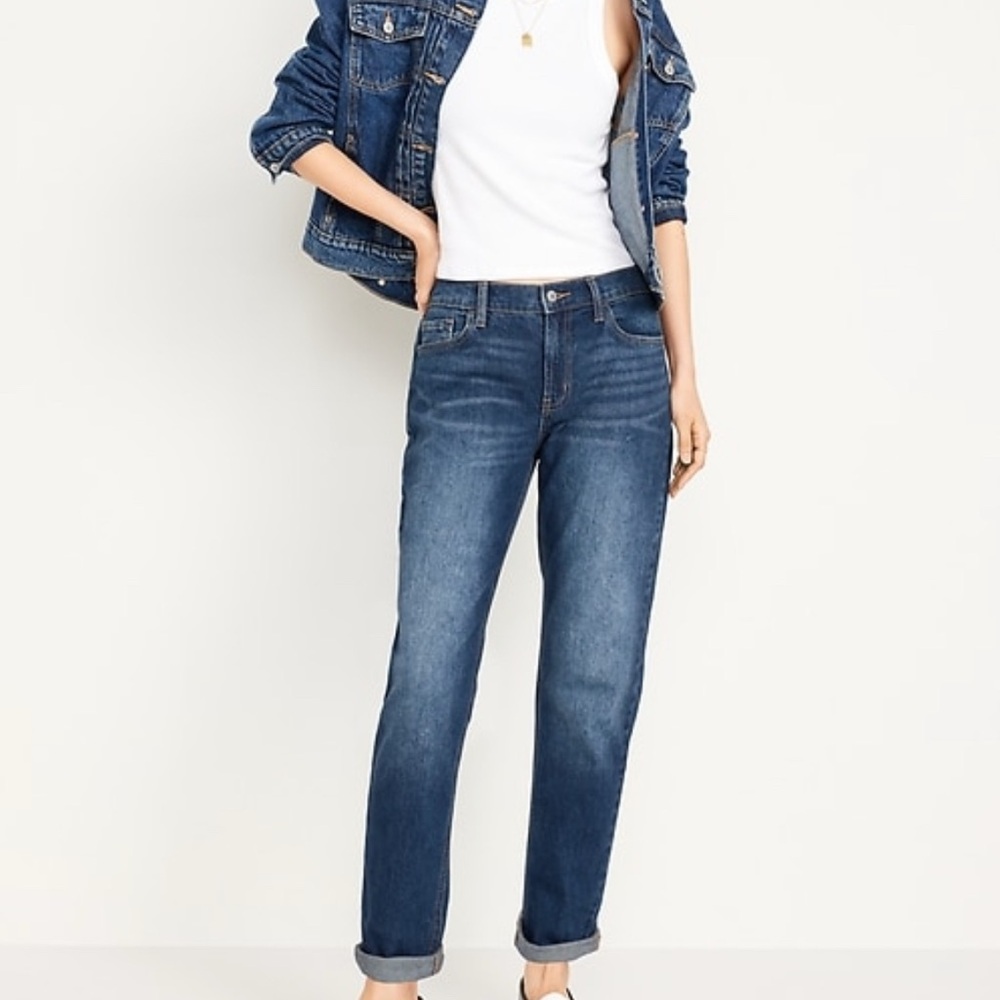 Old Navy Mid-rise Wow Boyfriend jeans